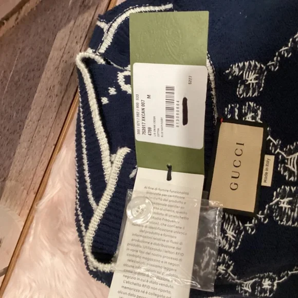 GUCCI GG Navy/Cream Cardigan Sweater NWT Auth - Picture 10 of 13